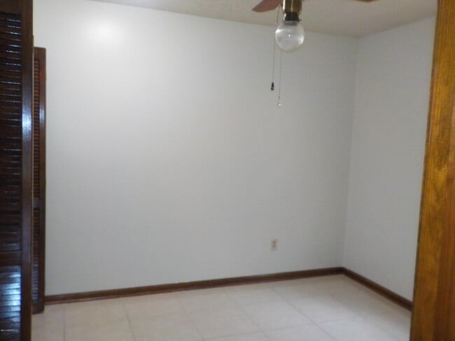 Building Photo - 2452 Ridgecrest Ave