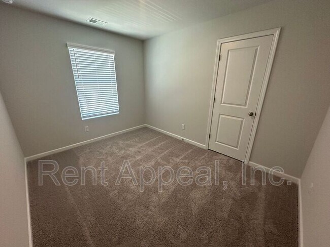 Building Photo - 383 Lanier Cir