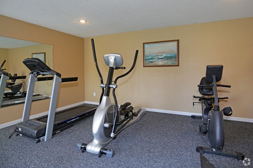 Park Place at Land Park 5949 Lake Crest Way Sacramento CA 95822