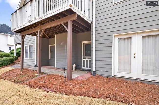 Building Photo - 5 Bed 4 Bath Multi Family House