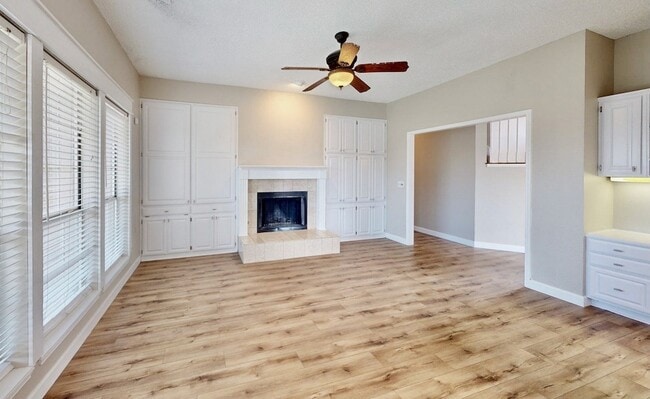 Building Photo - 9901 Miller Pl