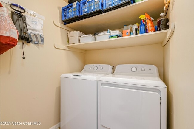 Building Photo - 190 Escambia Ln