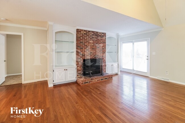 Building Photo - 1301 Westminster Dr