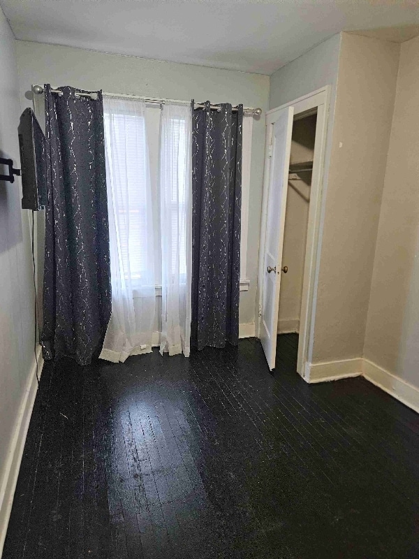 Building Photo - 11517 Brush St