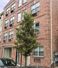 Building Photo - 206 36th St