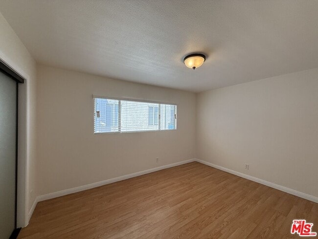 Building Photo - 314 S Clark Dr