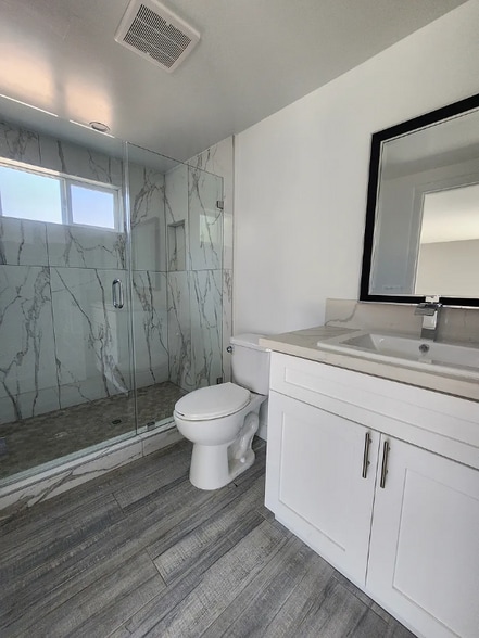 Building Photo - 3330 Portola Ave