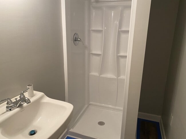 Building Photo - 509 Reid Ave