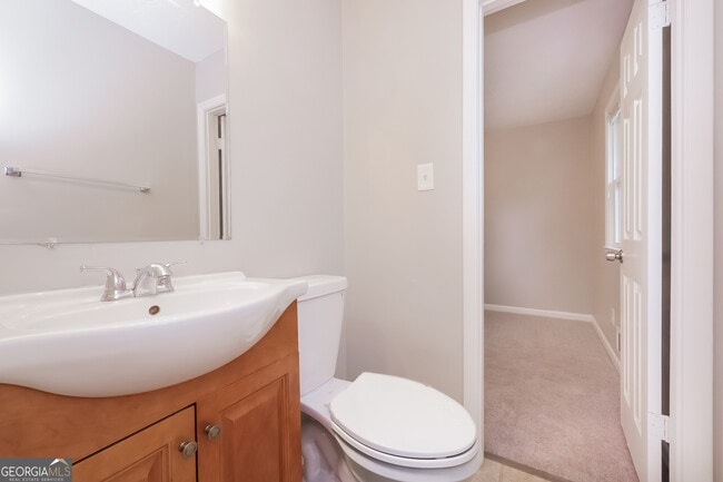 Building Photo - 6690 Vesta Brook Dr