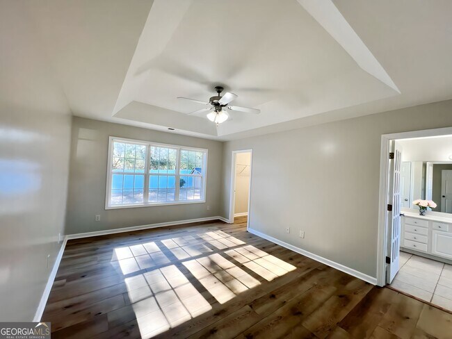 Building Photo - 220 Brookstone Dr SW