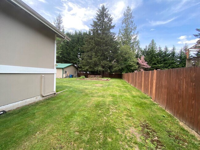 Building Photo - 4 Bed 2 Bath Home in Monroe