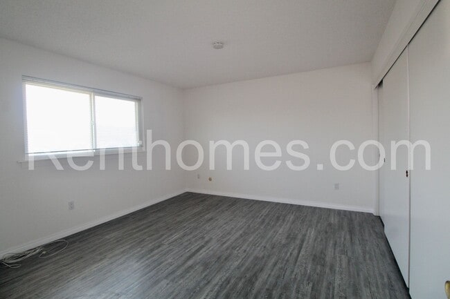 Building Photo - 15519 Andorra Way