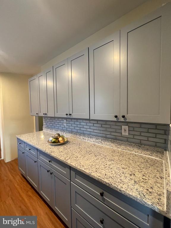 Building Photo - 1229 Crawford Dr