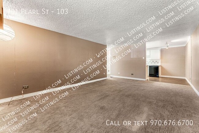 Building Photo - 701 N Pearl St