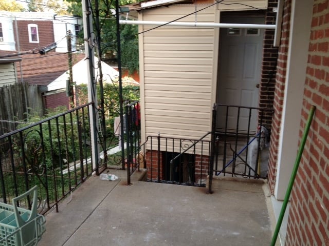 Patio - 5049 N Sydenham St