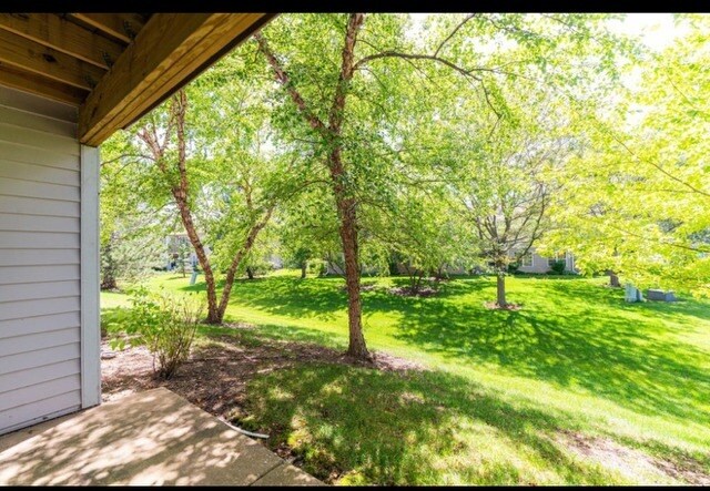 Building Photo - 1202 N Red Oak Cir
