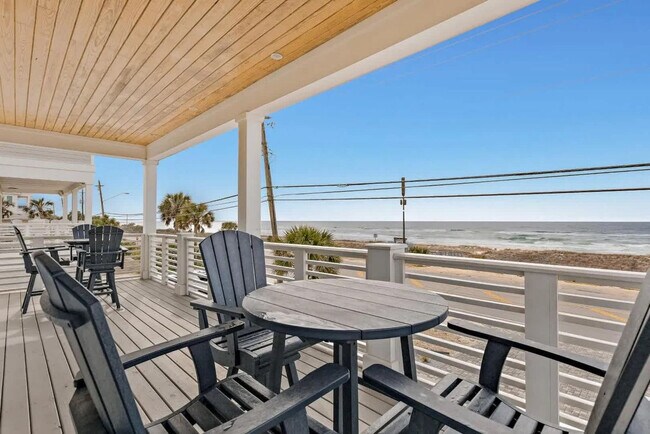 Building Photo - 14324 Front Beach Rd