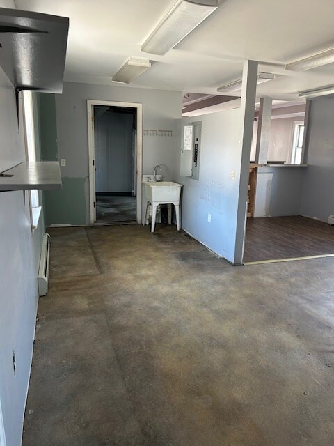 Building Photo - 345 State St