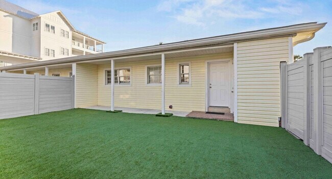 Building Photo - 209 Angelfish Ave.