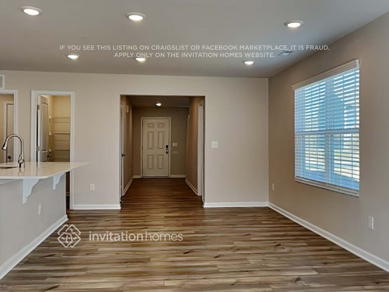 Building Photo - 1143 Woodhouse Dr