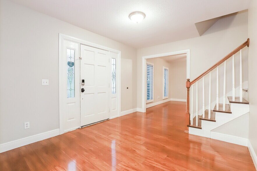 Building Photo - 2430 Arborwood Dr
