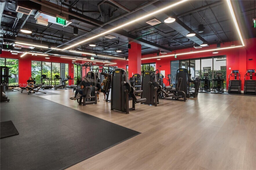 Building Photo - 7875 NW 107th Ave