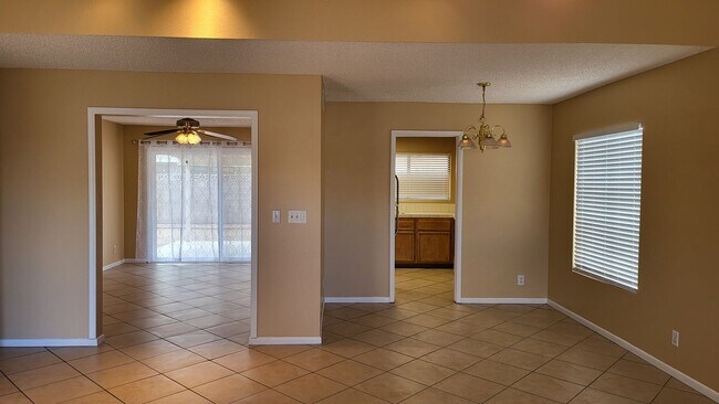 Building Photo - Charming one-story house