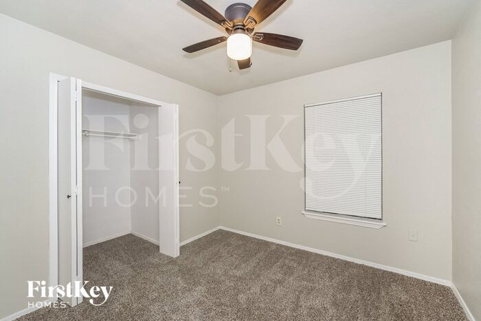 Building Photo - 6763 Dandelion Dr