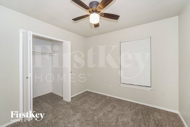 Building Photo - 6763 Dandelion Dr