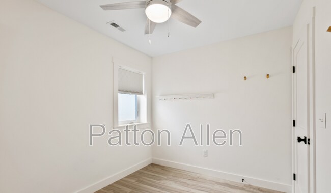 Building Photo - 106 Durham Pl
