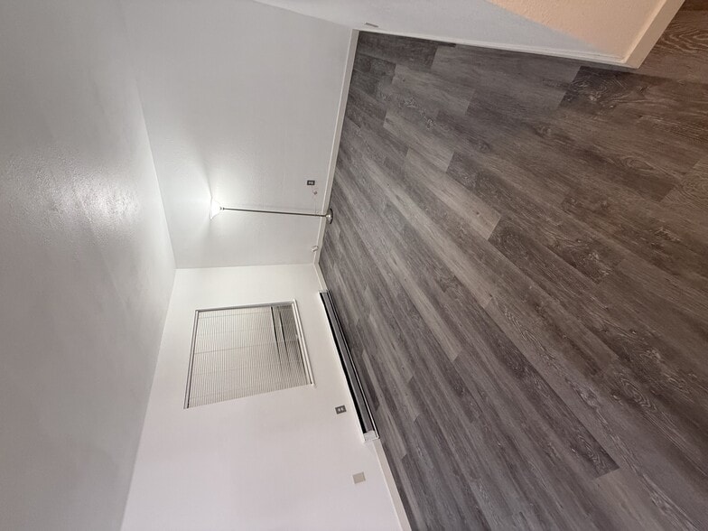 Living room - 3870 E Leonesio Dr