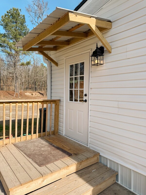 Building Photo - 512 Rock Creek Rd