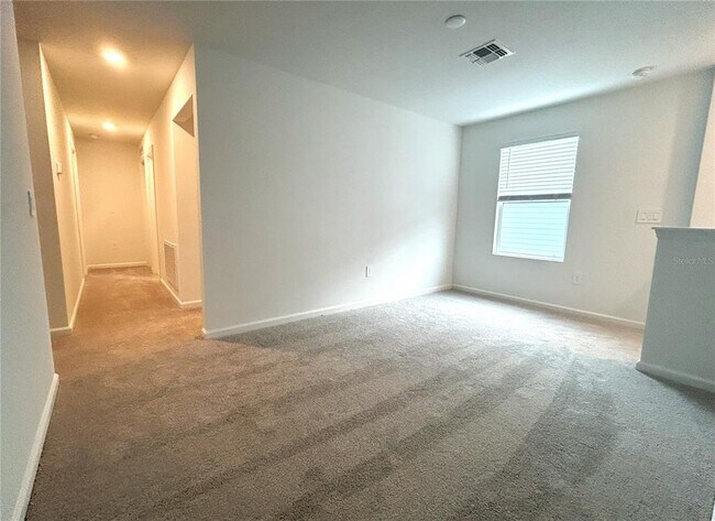 Building Photo - 5683 Ficus Aurea St