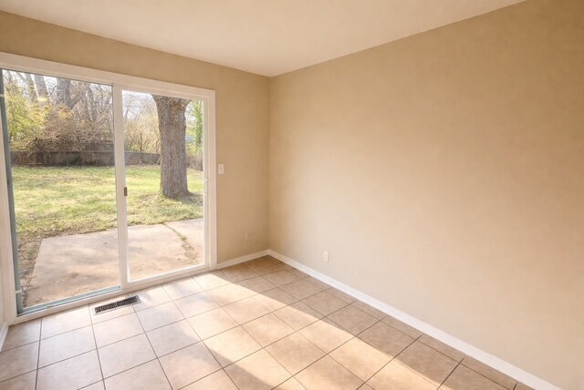 Building Photo - West/Wayne Township!