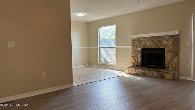 Building Photo - 11467 Fort Caroline Lakes Dr N