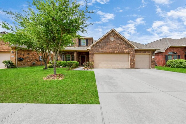 Building Photo - 122 Persimmon Dr
