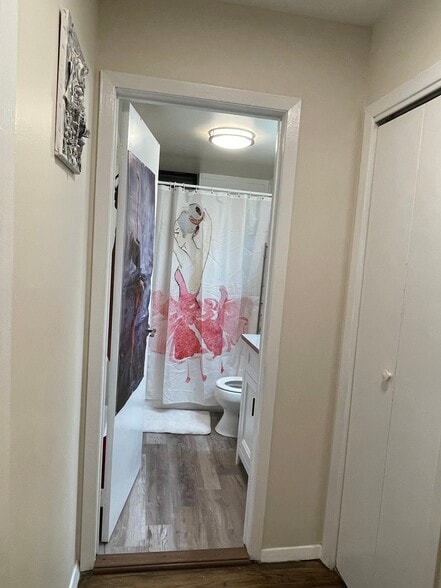 Building Photo - 581 Academy St