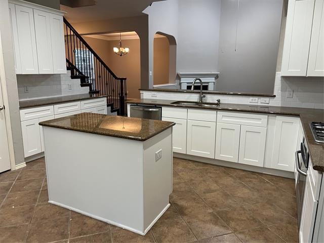 Building Photo - 9413 Woodhurst Dr