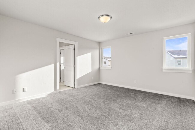 Building Photo - Beautiful 4bd/2.5ba Home in the Moxie Ridge Community!