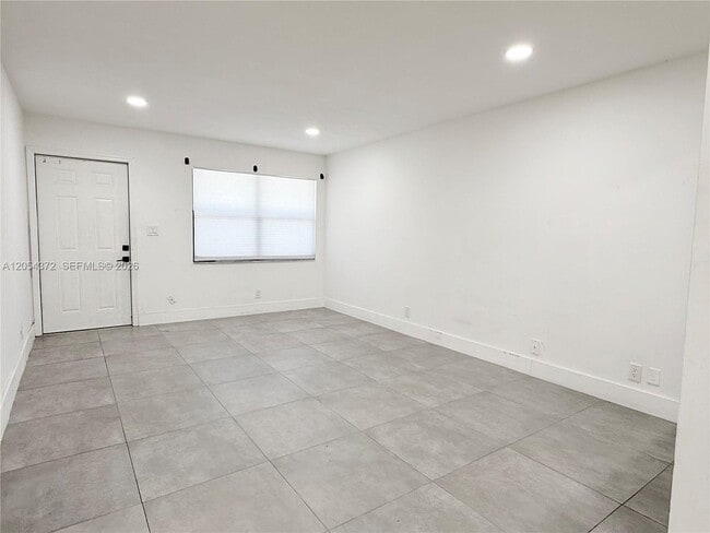 Building Photo - 1470 NW 22nd Ct