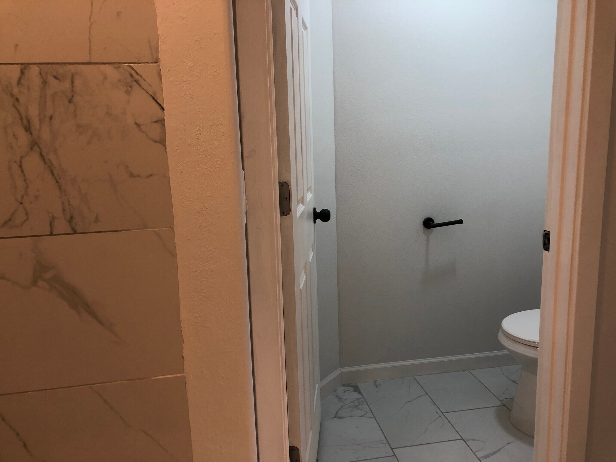 Building Photo - 1272 NW Terre View Dr