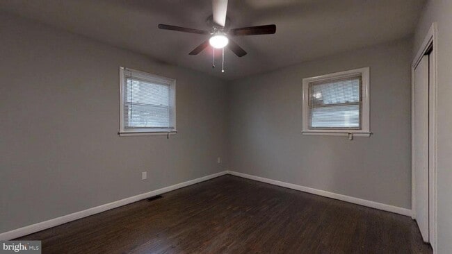 Building Photo - 1107 Hickory St