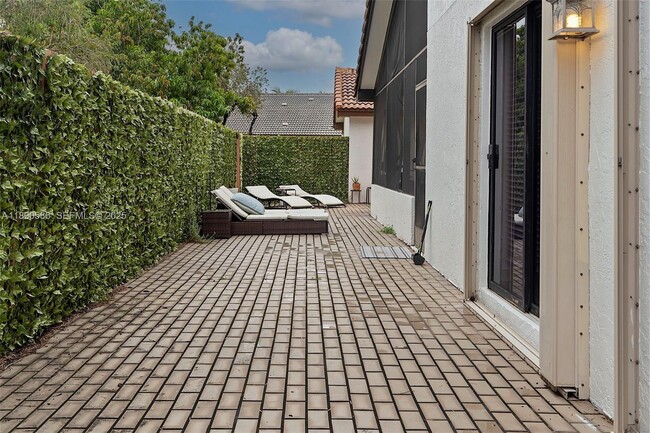 Building Photo - 2330 Dover