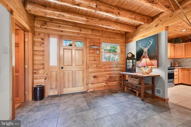 Building Photo - 1506 Wynonah Dr