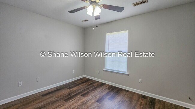 Building Photo - 37 Allison Dr