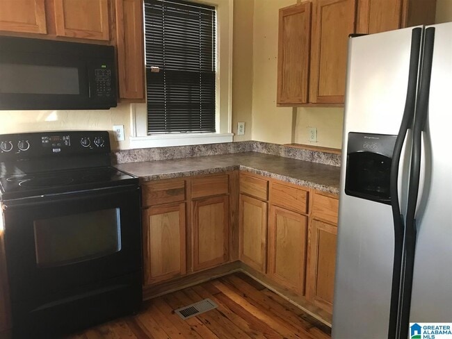 Building Photo - 4328 5th Ave S