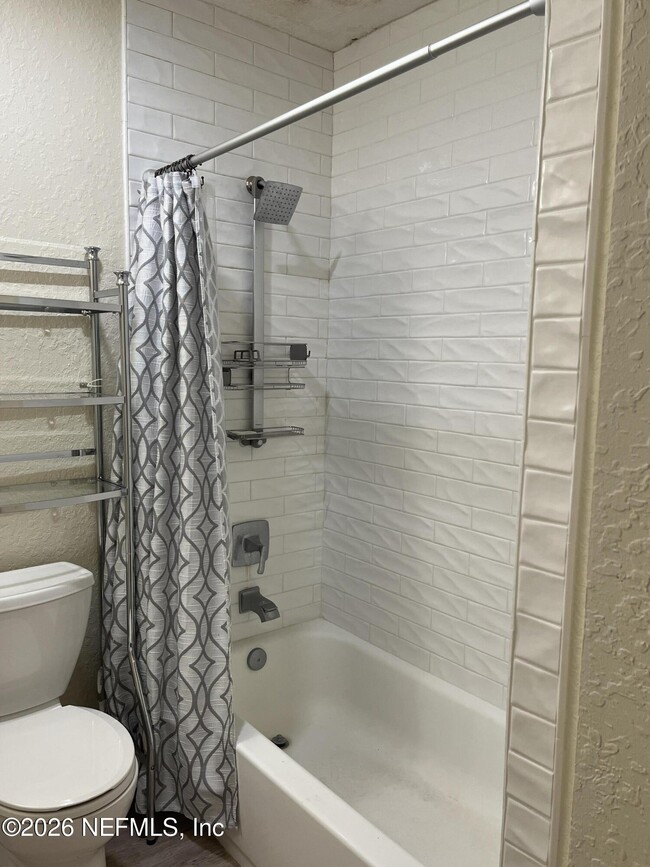 Building Photo - 1701 The Greens Way