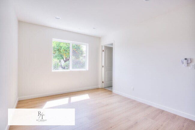 Building Photo - 2 Bed | 2 Bath | Alhambra School District
