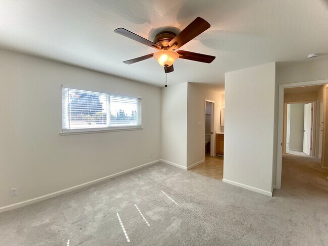 Building Photo - Gorgeous 5-bedroom home located in Fremont! – Huge Backyard!