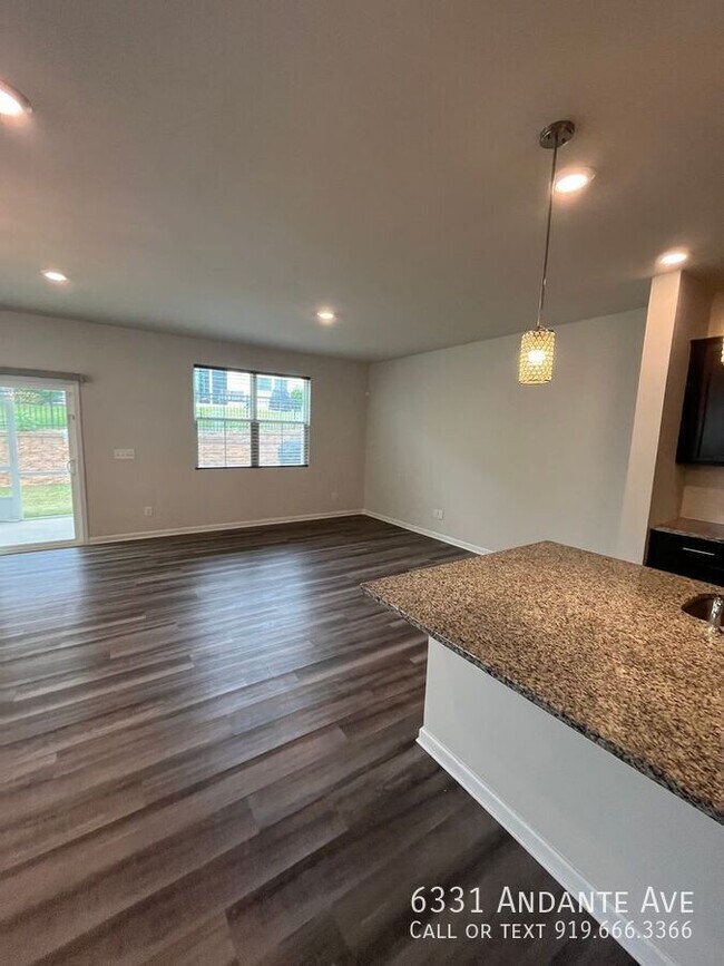 Building Photo - 6331 Andante Ave